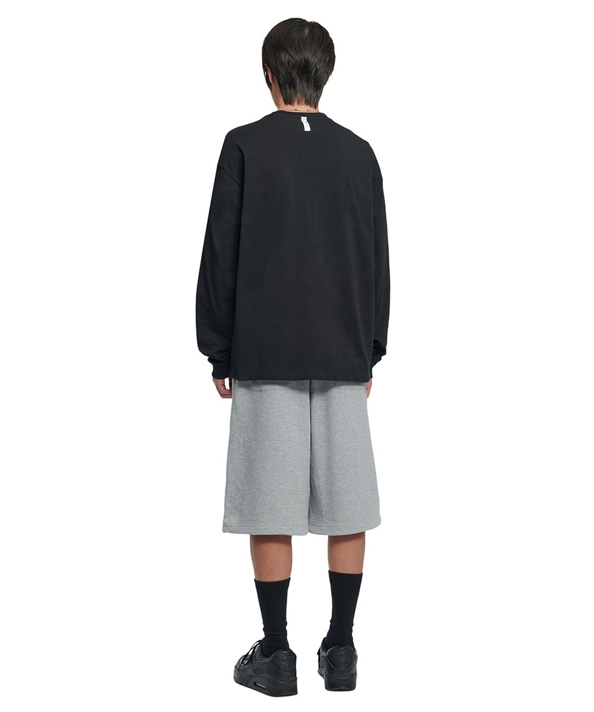노매뉴얼(NOMANUAL) F.P LONG SLEEVE TEE - BLACK