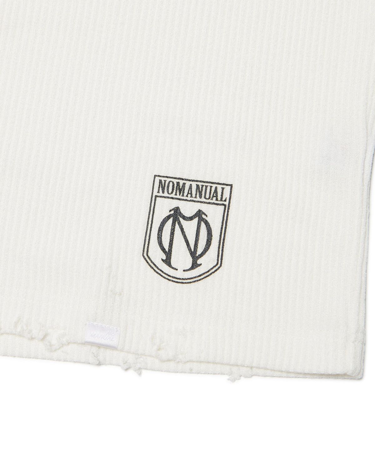 노매뉴얼(NOMANUAL) EMBLEM DAMAGED KNIT LONG SLEEVE TEE - WHITE