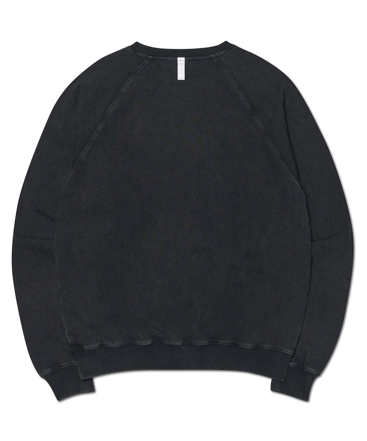 노매뉴얼(NOMANUAL) UNREFINED EMBLEM RAGLAN SWEATSHIRT - WASHED BLACK
