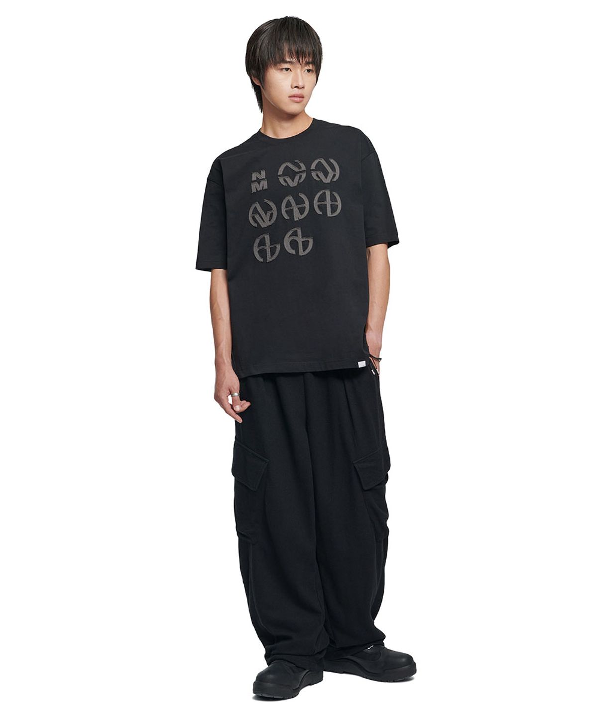노매뉴얼(NOMANUAL) NM GENESIS T-SHIRT - BLACK