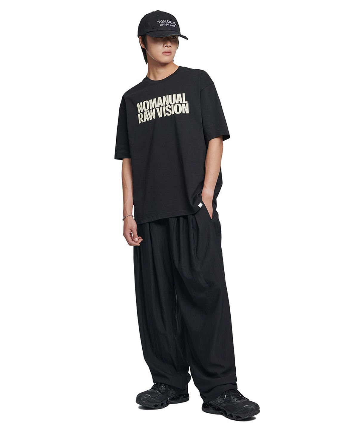 노매뉴얼(NOMANUAL) ROUGH TEXTURE PRINT T-SHIRT - BLACK