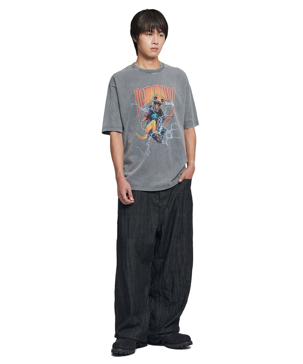 노매뉴얼(NOMANUAL) HEAVY METAL GECKO T-SHIRT - WASHED CHARCOAL