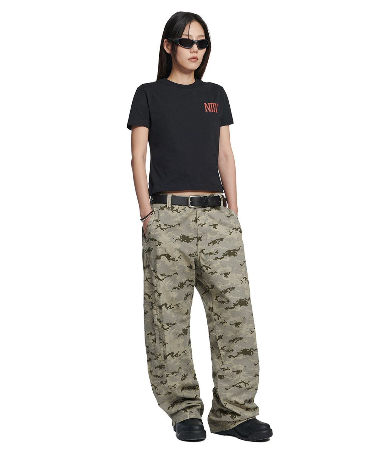 노매뉴얼(NOMANUAL) TWO FACE LOGO T-SHIRT (WOMAN) - BLACK