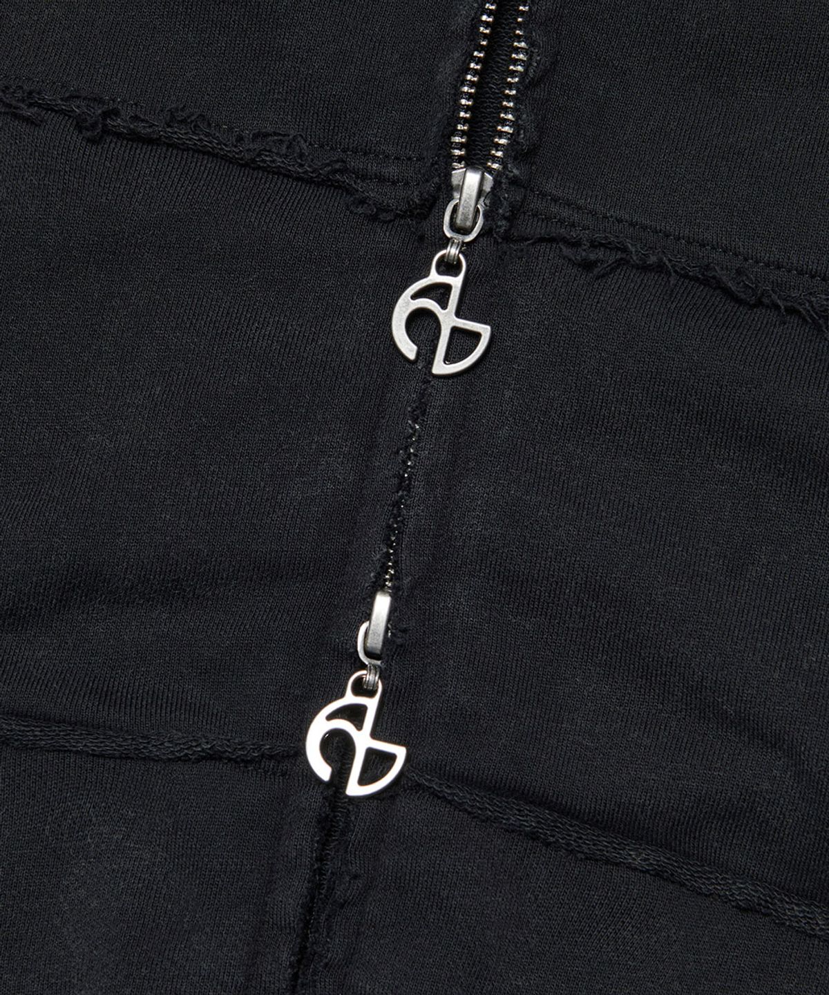 노매뉴얼(NOMANUAL) RAW EDGE HOODED ZIP-UP - WASHED BLACK