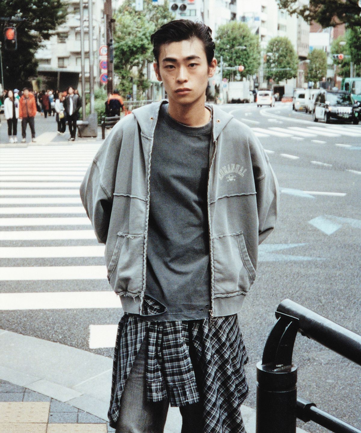 노매뉴얼(NOMANUAL) RAW EDGE HOODED ZIP-UP - WASHED GRAY