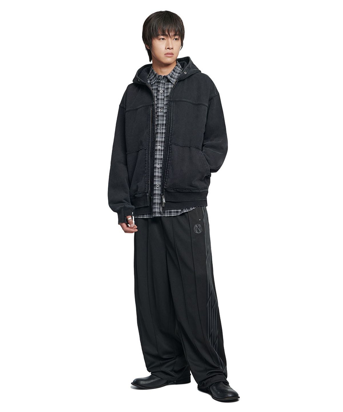 노매뉴얼(NOMANUAL) R.P LAYER HOODED ZIP-UP - WASHED BLACK