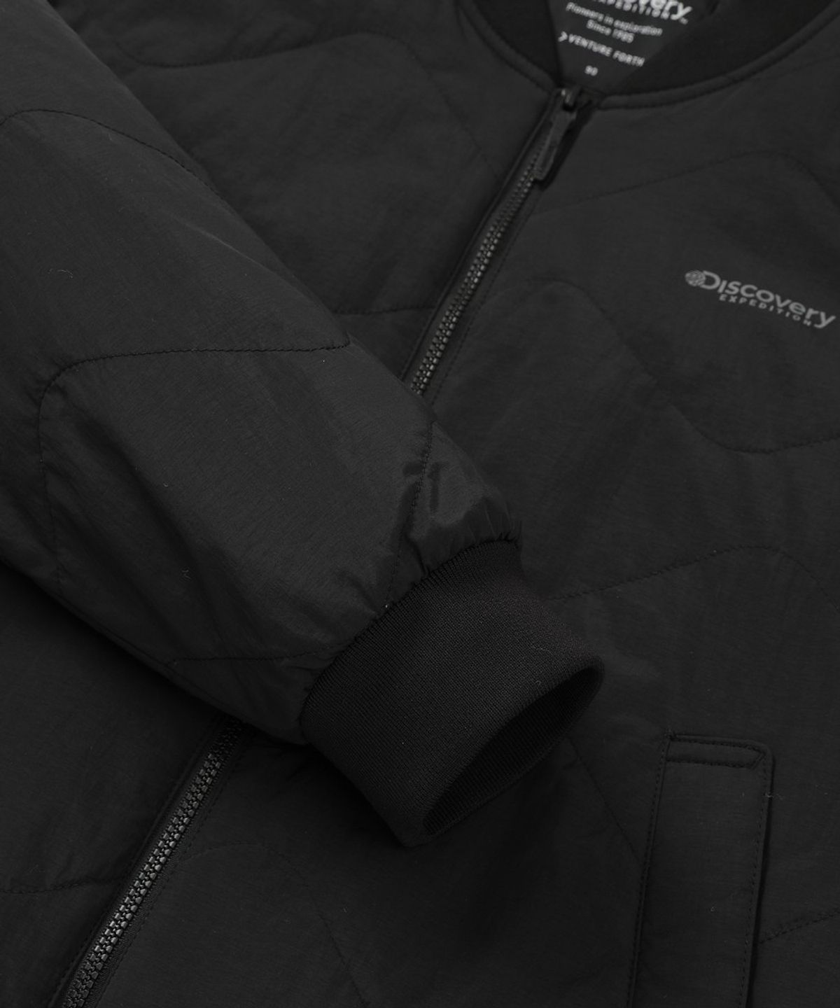 디스커버리 익스페디션(DISCOVERY EXPEDITION) 여성 뉴퀼팅 블루종 패딩자켓 (BLACK)