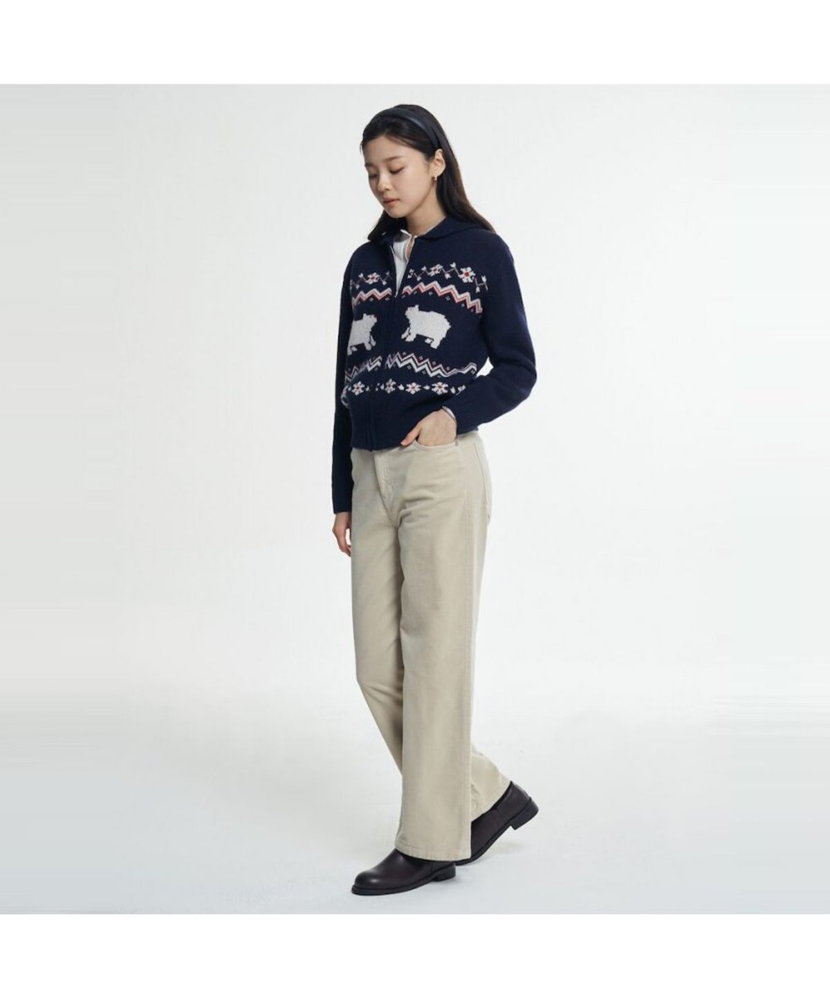 빈폴 레이디스(BEANPOLE LADIES) 세미 와이드 벨벳 데님  베이지 (BF5X21C83A)