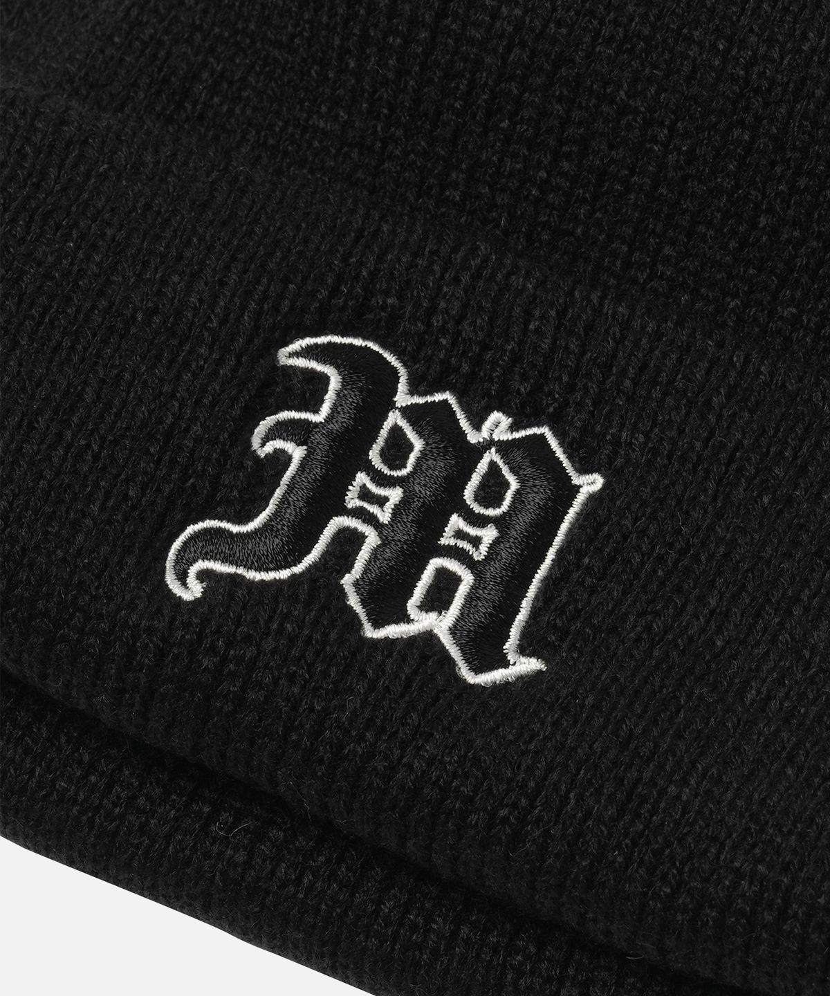 맨하탄레코즈(MANHATTAN RECORDS) MR OE Logo Beanie - Black