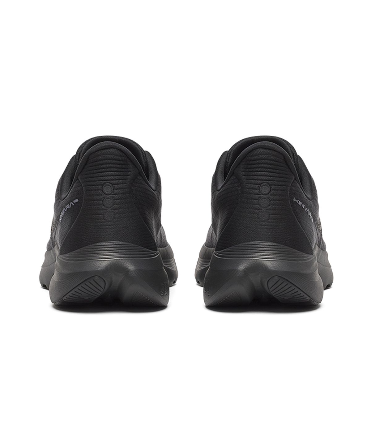써코니(SAUCONY) (남성) 킨바라 16 - 트리플 블랙 / S21020-201