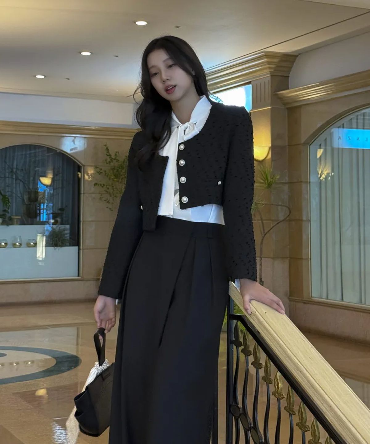 신서울(SHEENSEOUL) 사폭 투턱 슬랙스