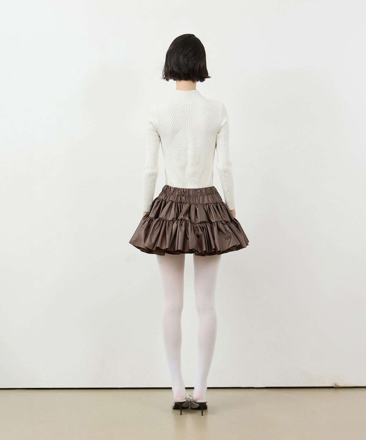 러뷰이(LOVUEE) 캐비지 티어드 스커트 브라운