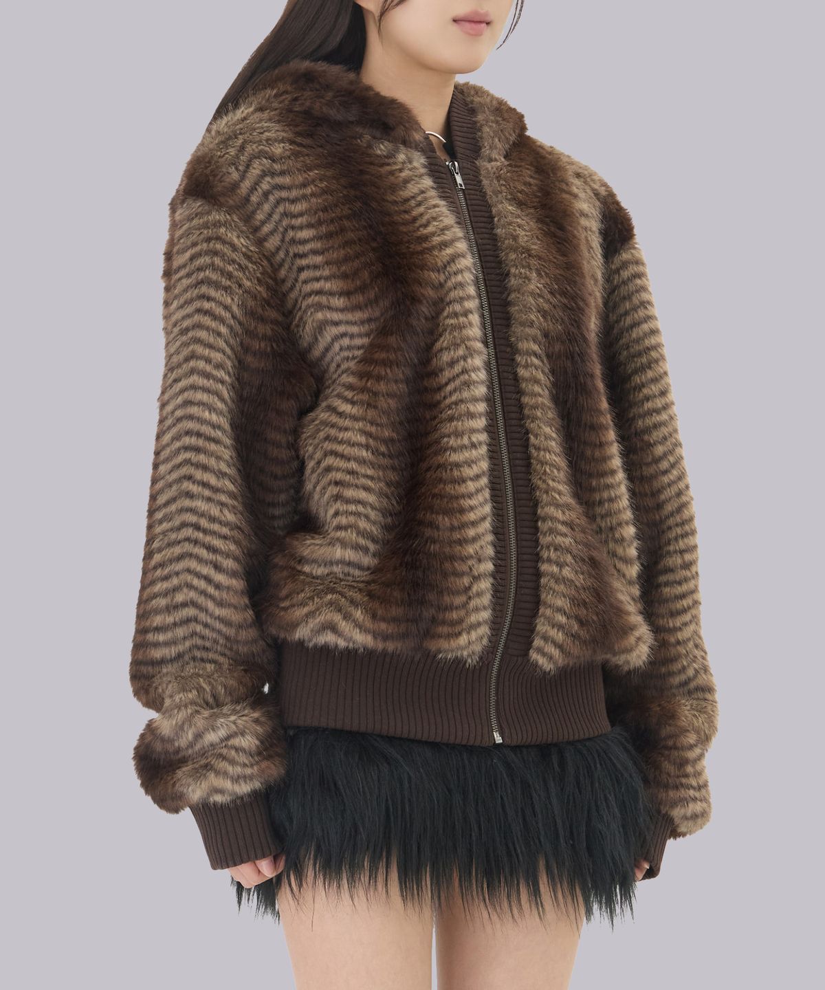 제이디드 런던(JADED LONDON) (U) 스트라이프드 포 퍼 베어 재킷 브라운 STRIPED FAUX FUR BEAR JACKET BROWN