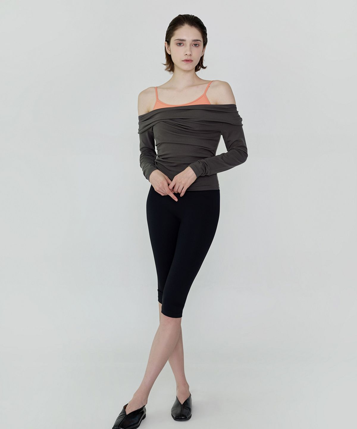데비웨어(DEVIWEAR) 드레이프 투웨이 롱슬리브 DEVI-T0143-차콜