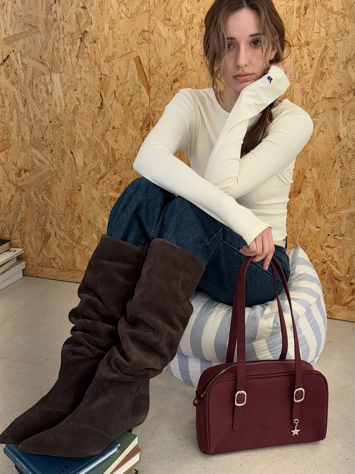 아이세이예르(ISAYYERR) Yerr Square Bag (burgundy)
