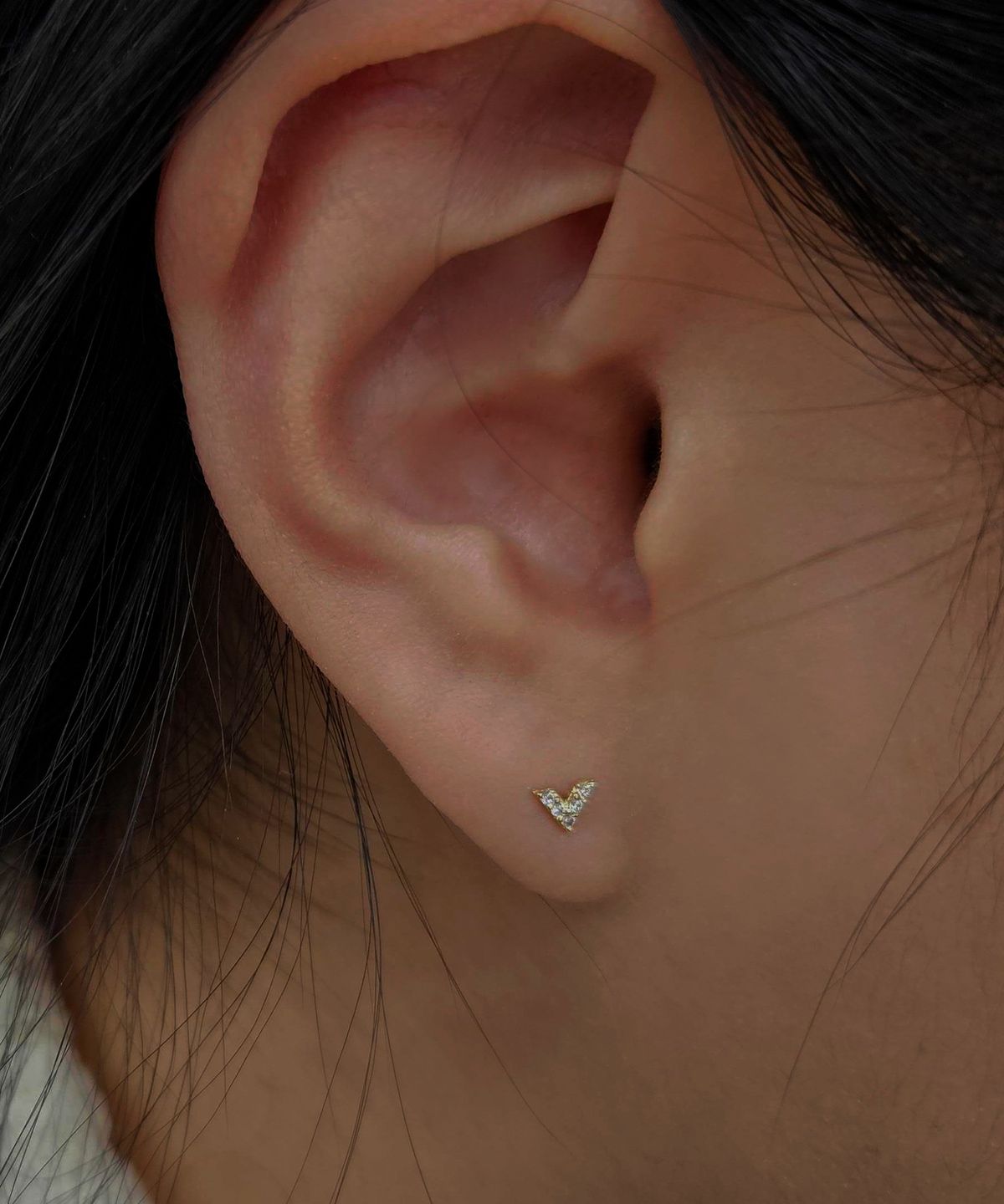엘렌쥬얼리(HELENE JEWELRY) 14K 브이 큐빅 귀걸이