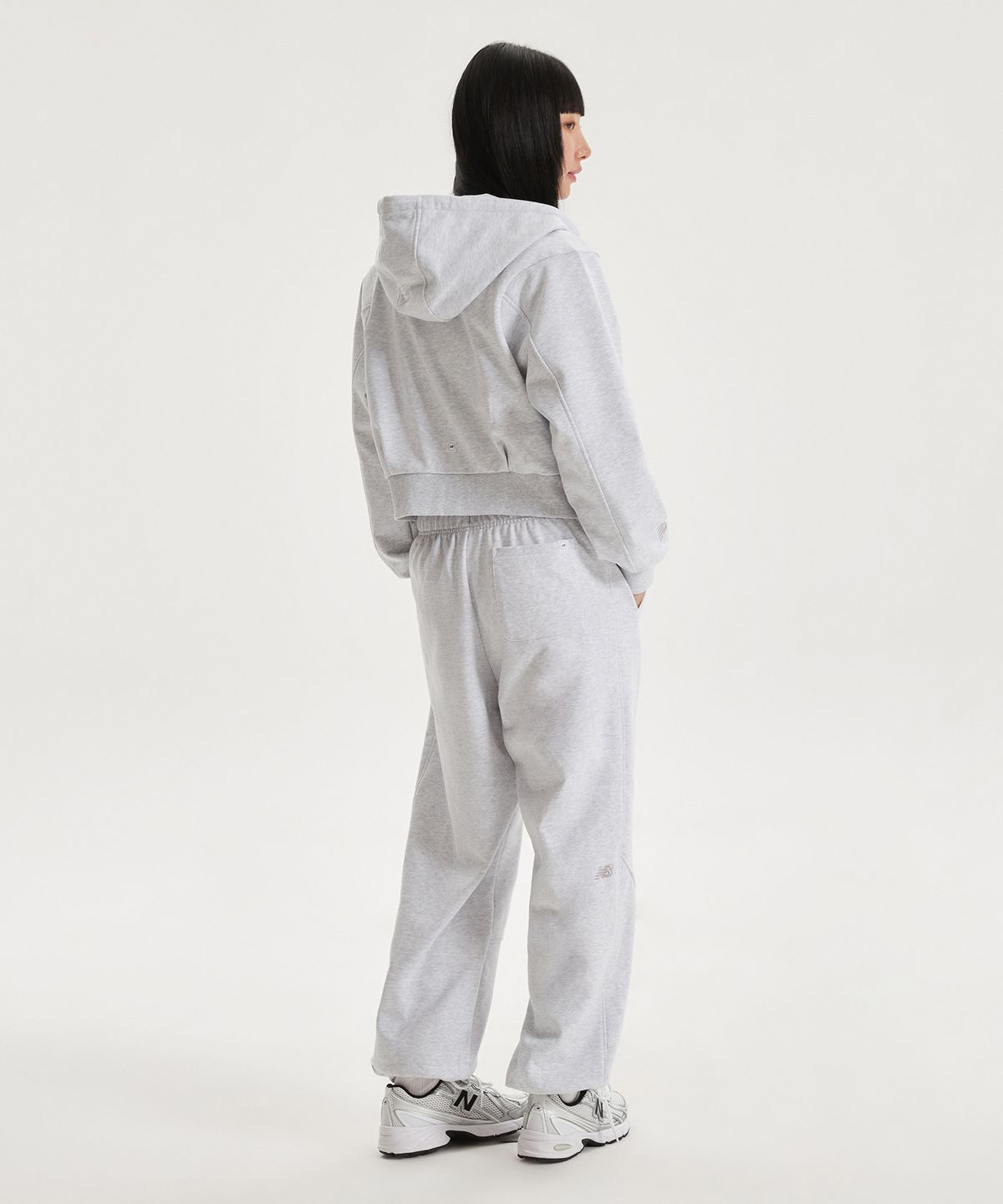 뉴발란스(NEW BALANCE) NBMDG1W212 / WOMEN 에센셜 후드집업 (LIGHT GRAY)