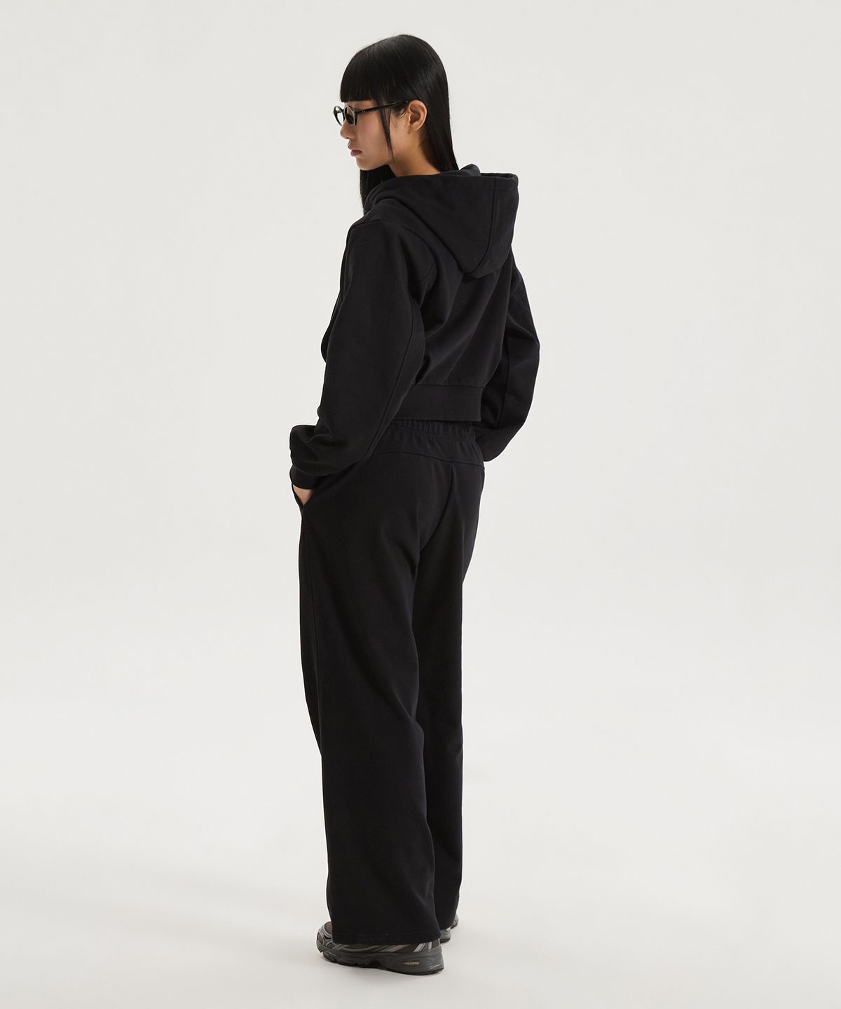 뉴발란스(NEW BALANCE) NBMDG1W212 / WOMEN 에센셜 후드집업 (BLACK)