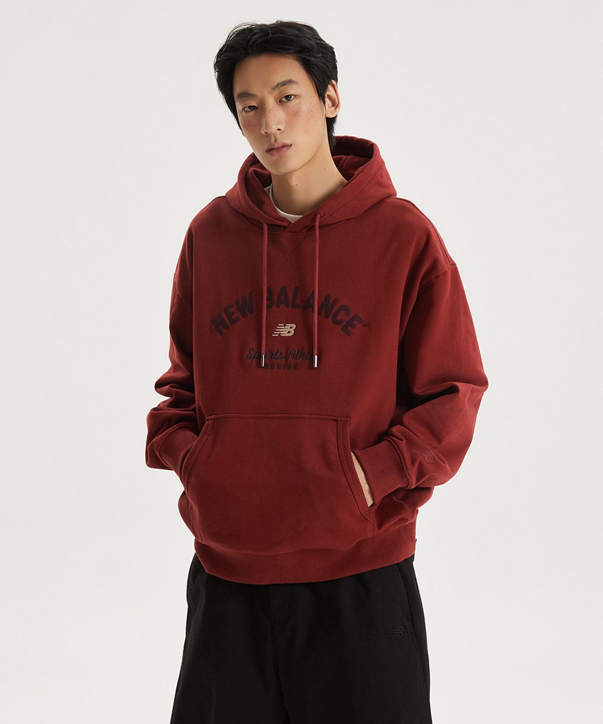 뉴발란스(NEW BALANCE) NBN0G11213 / UNI NEW GREY 그래픽 후드티 (RED)