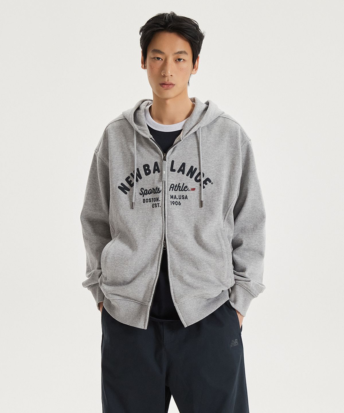 뉴발란스(NEW BALANCE) NBMDG11213 / UNI NEW GREY 그래픽 후드 집업 (GRAY)