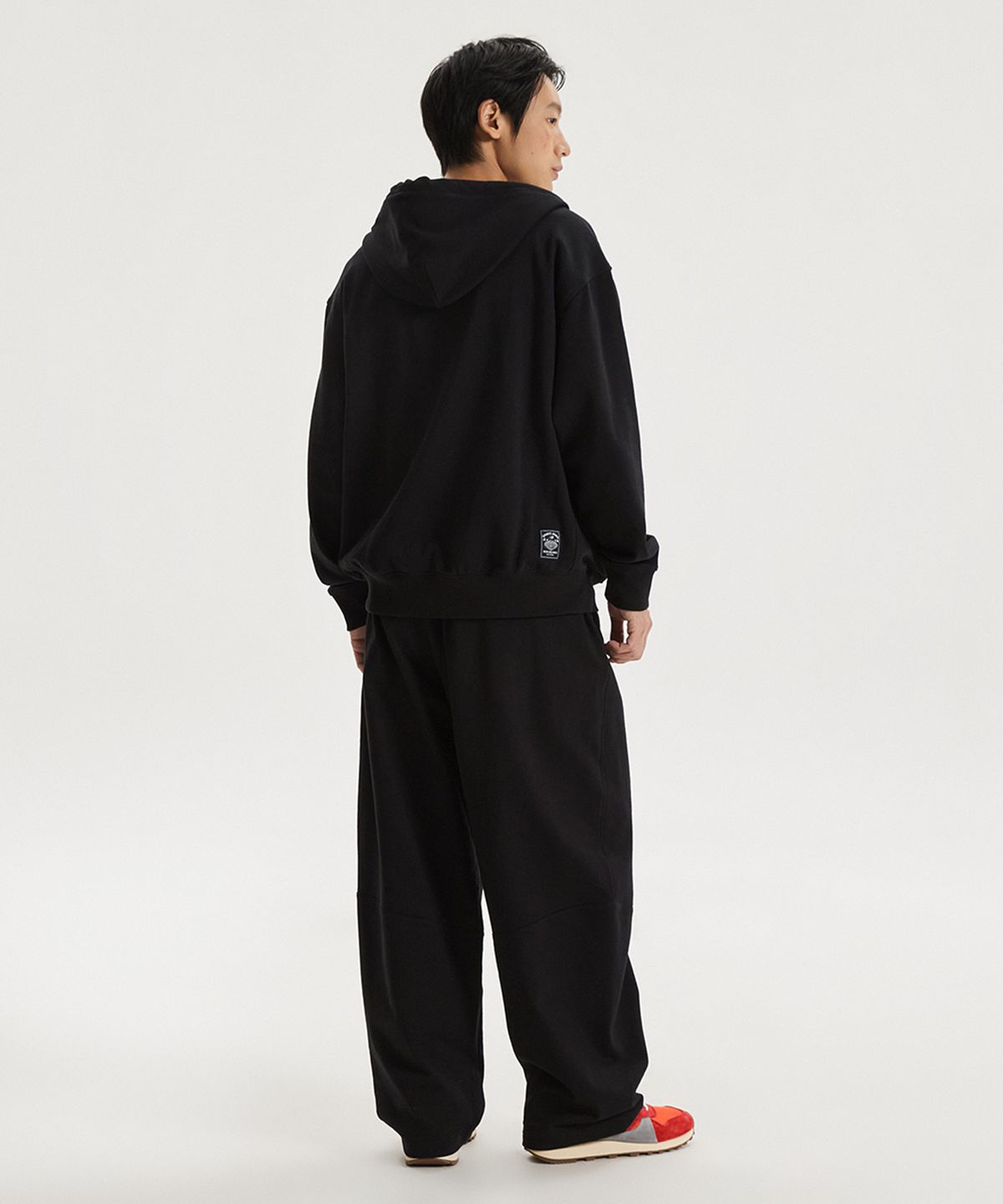 뉴발란스(NEW BALANCE) NBMDG11213 / UNI NEW GREY 그래픽 후드 집업 (BLACK)