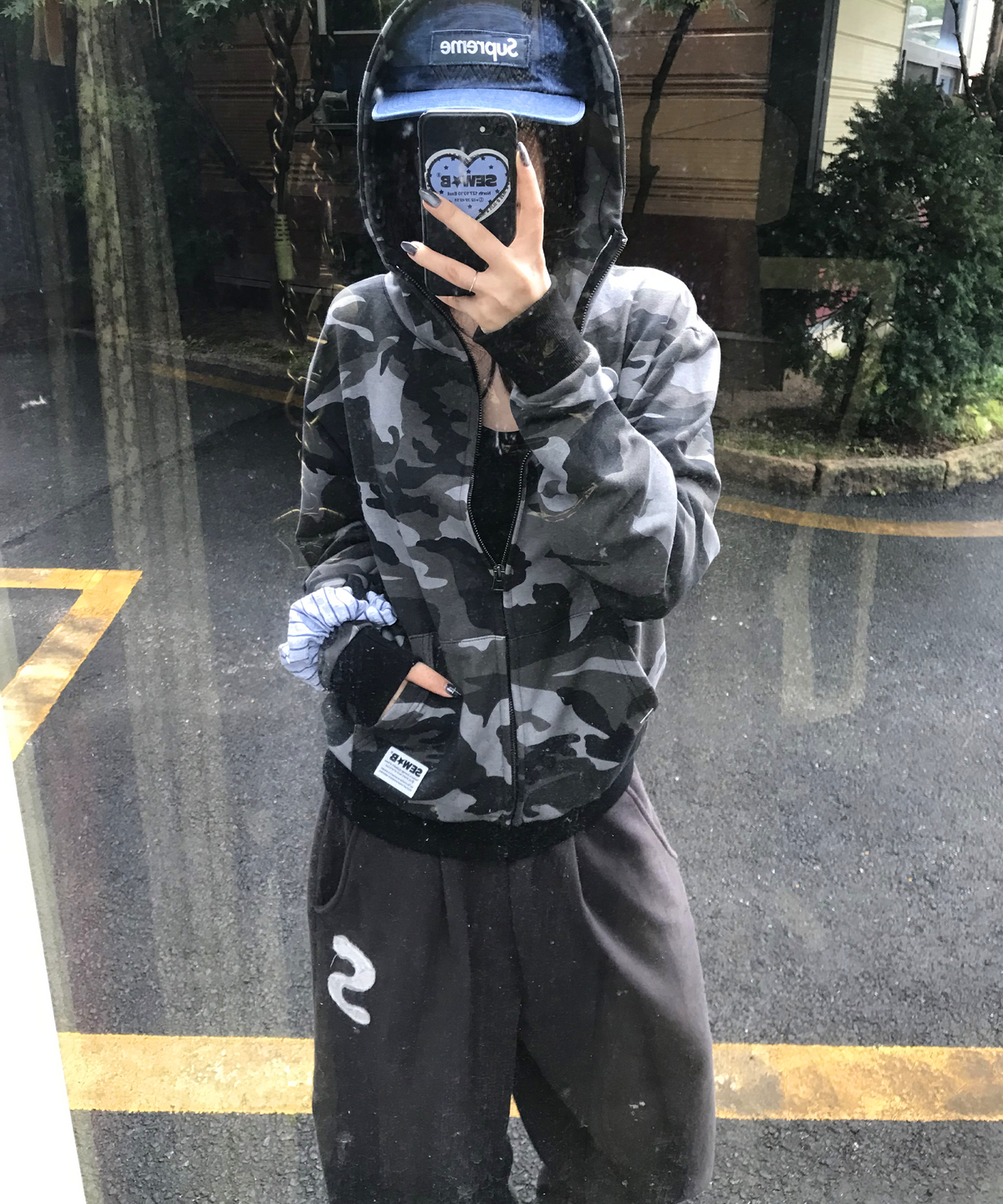 쏘비(SEW-B) 하이넥 black camo (세미오버) 후드집업
