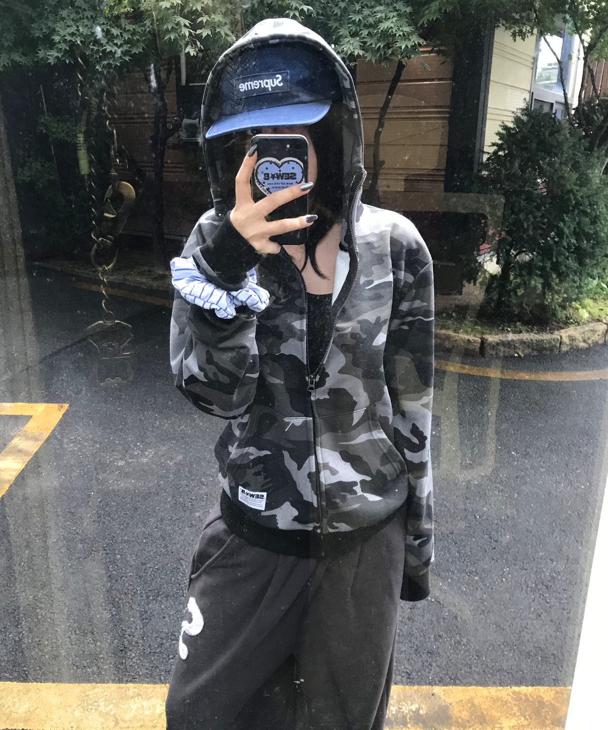 쏘비(SEW-B) 하이넥 black camo (세미오버) 후드집업