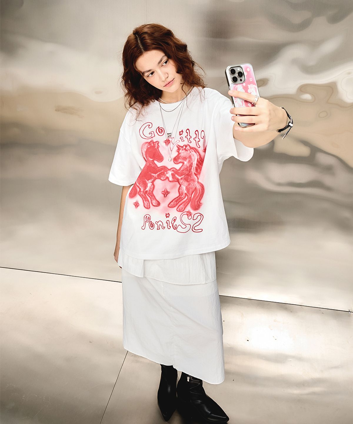 이이이알알알(EEERRR) Go pony artwork t-shrit (White)