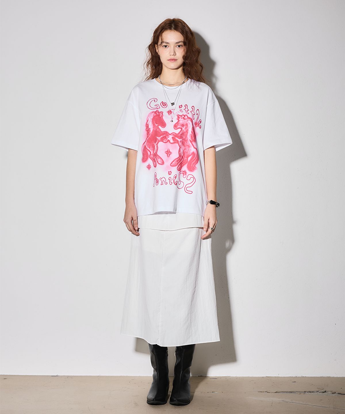 이이이알알알(EEERRR) Go pony artwork t-shrit (White)