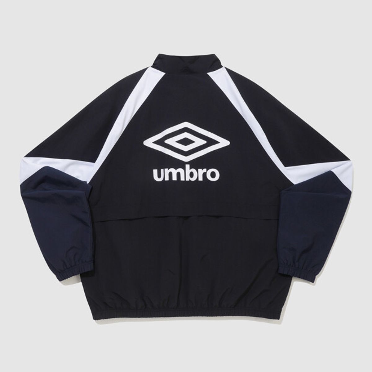 엄브로(UMBRO) 팝러쉬 기모 바람막이 자켓 블랙 UR123CJK14