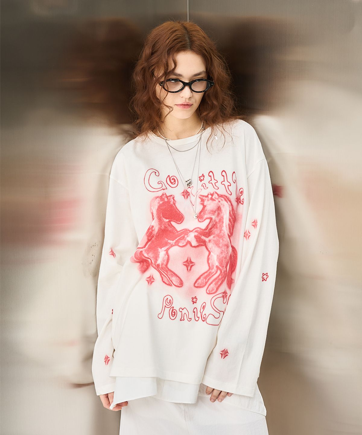 이이이알알알(EEERRR) Go pony artwork long sleeve (White)