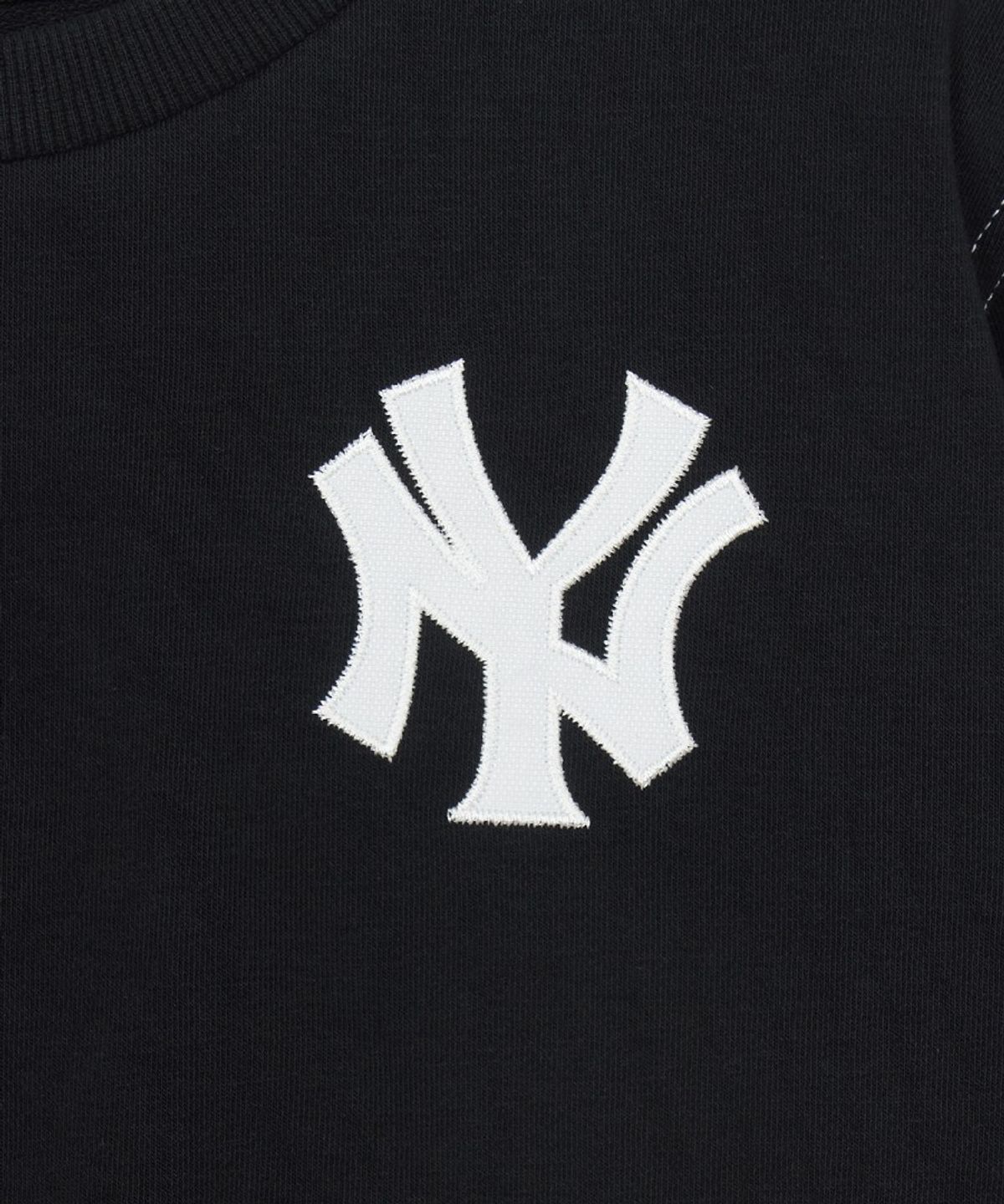 엠엘비 키즈(MLB KIDS) 스포티브 베이직 레이어드 맨투맨세트 NY (Black)