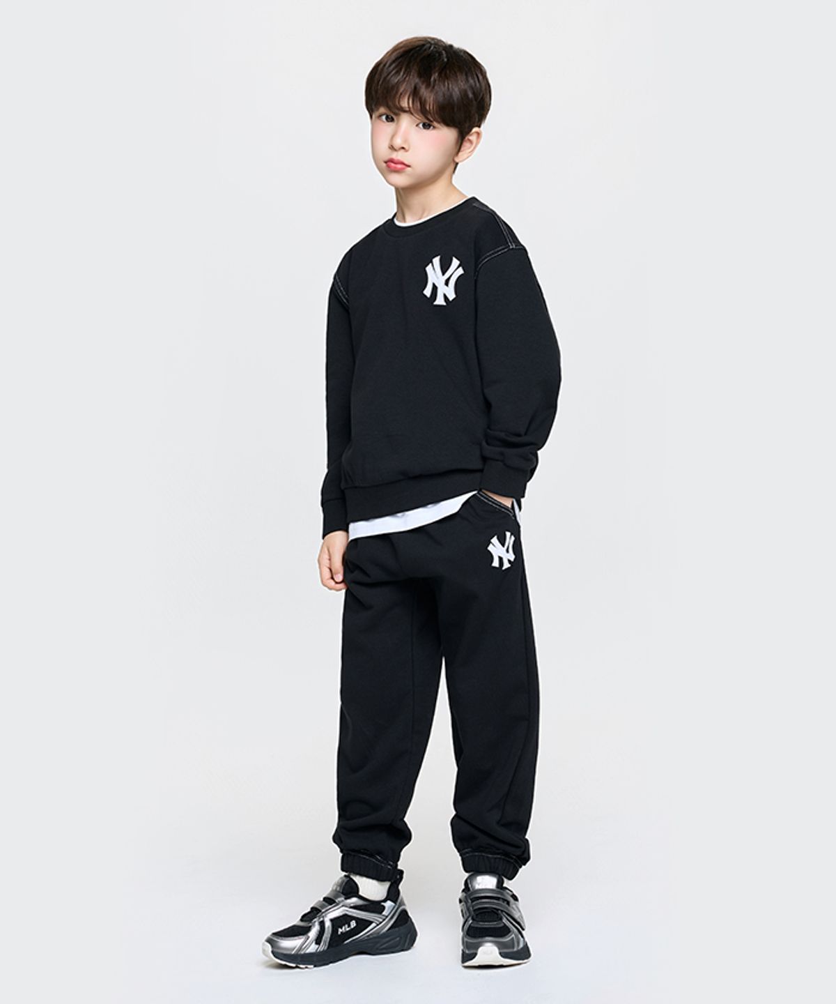 엠엘비 키즈(MLB KIDS) 스포티브 베이직 레이어드 맨투맨세트 NY (Black)
