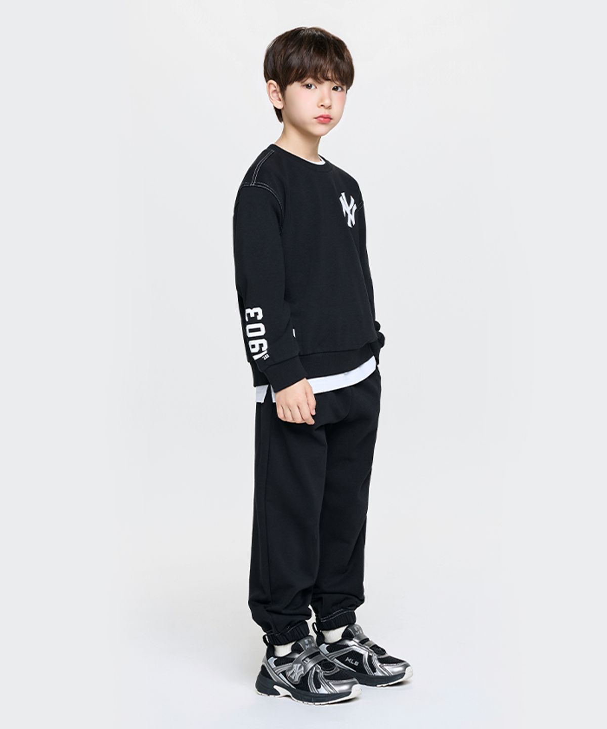 엠엘비 키즈(MLB KIDS) 스포티브 베이직 레이어드 맨투맨세트 NY (Black)