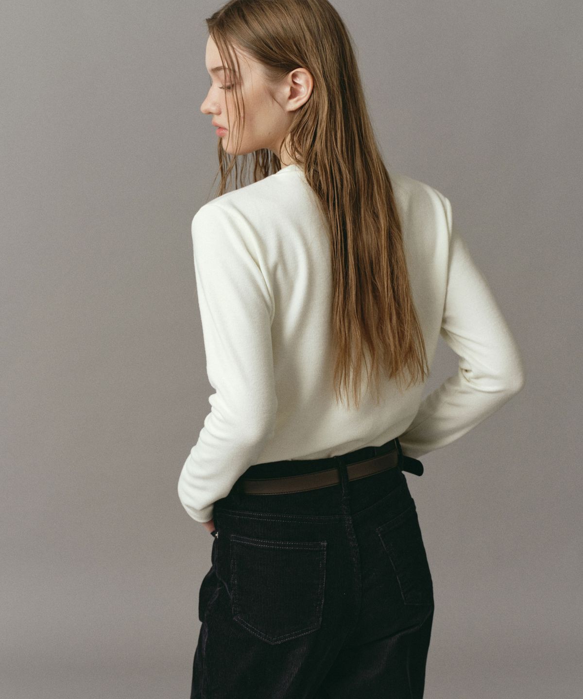 로시로우(LOSSYROW) Basic Round Tee Ivory