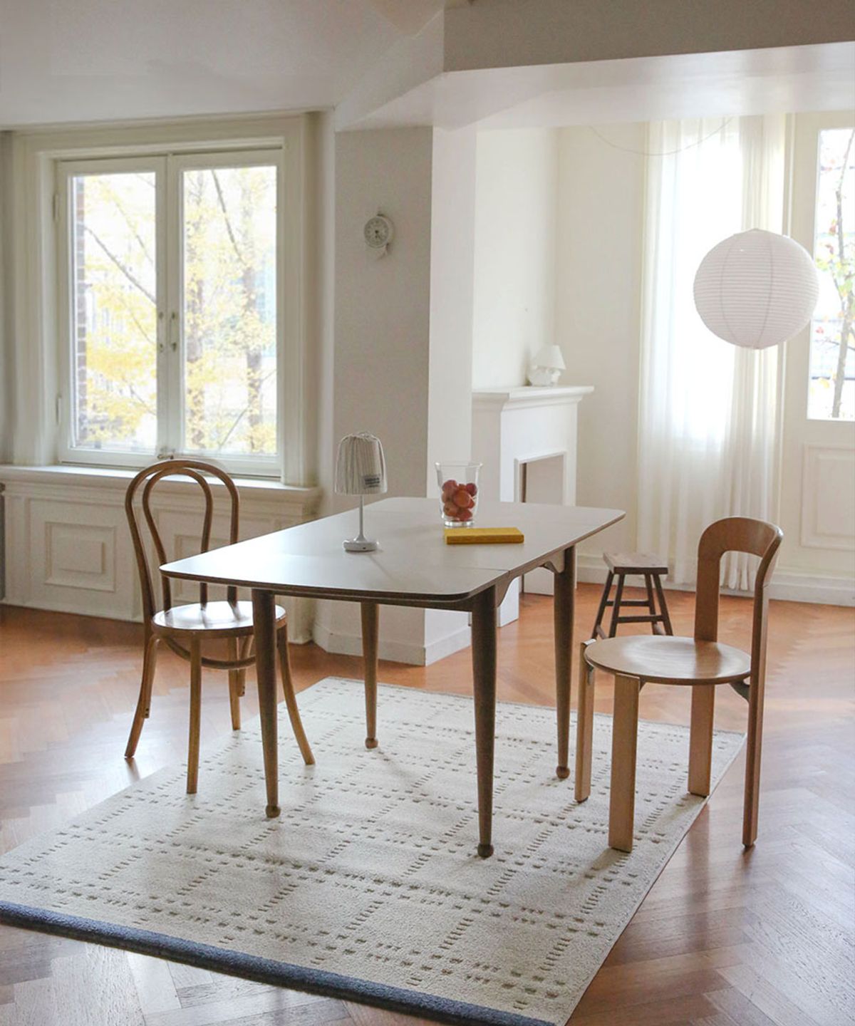 메종드룸룸(MAISON DE ROOMROOM) 소프트 포인트 러그