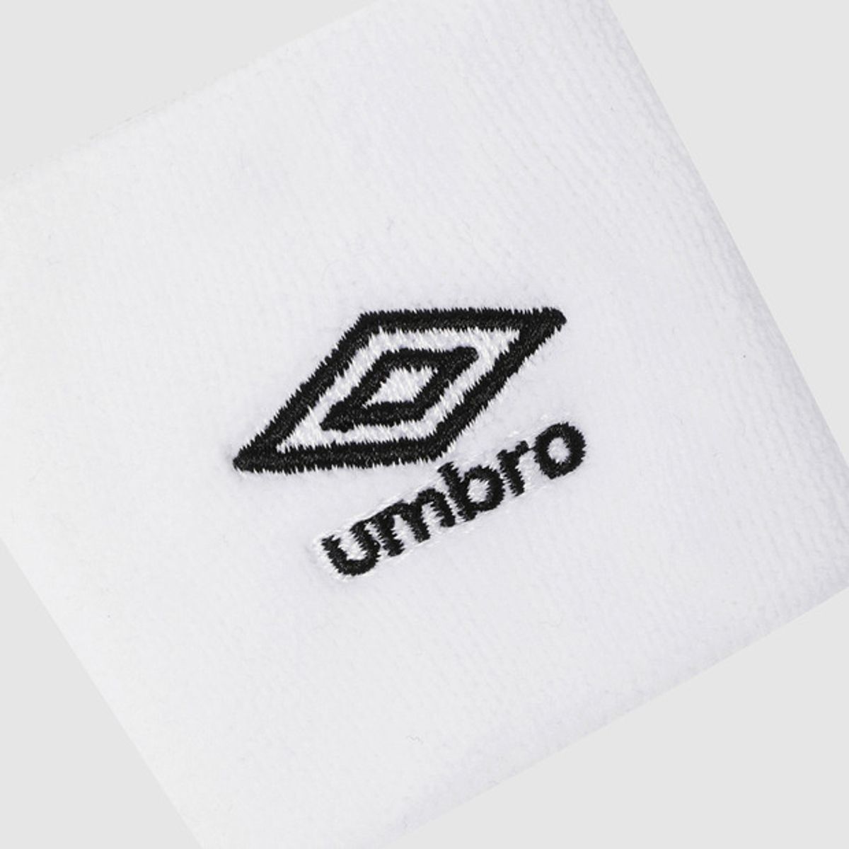 엄브로(UMBRO) 스포츠 손목밴드 화이트 UR123SAO13