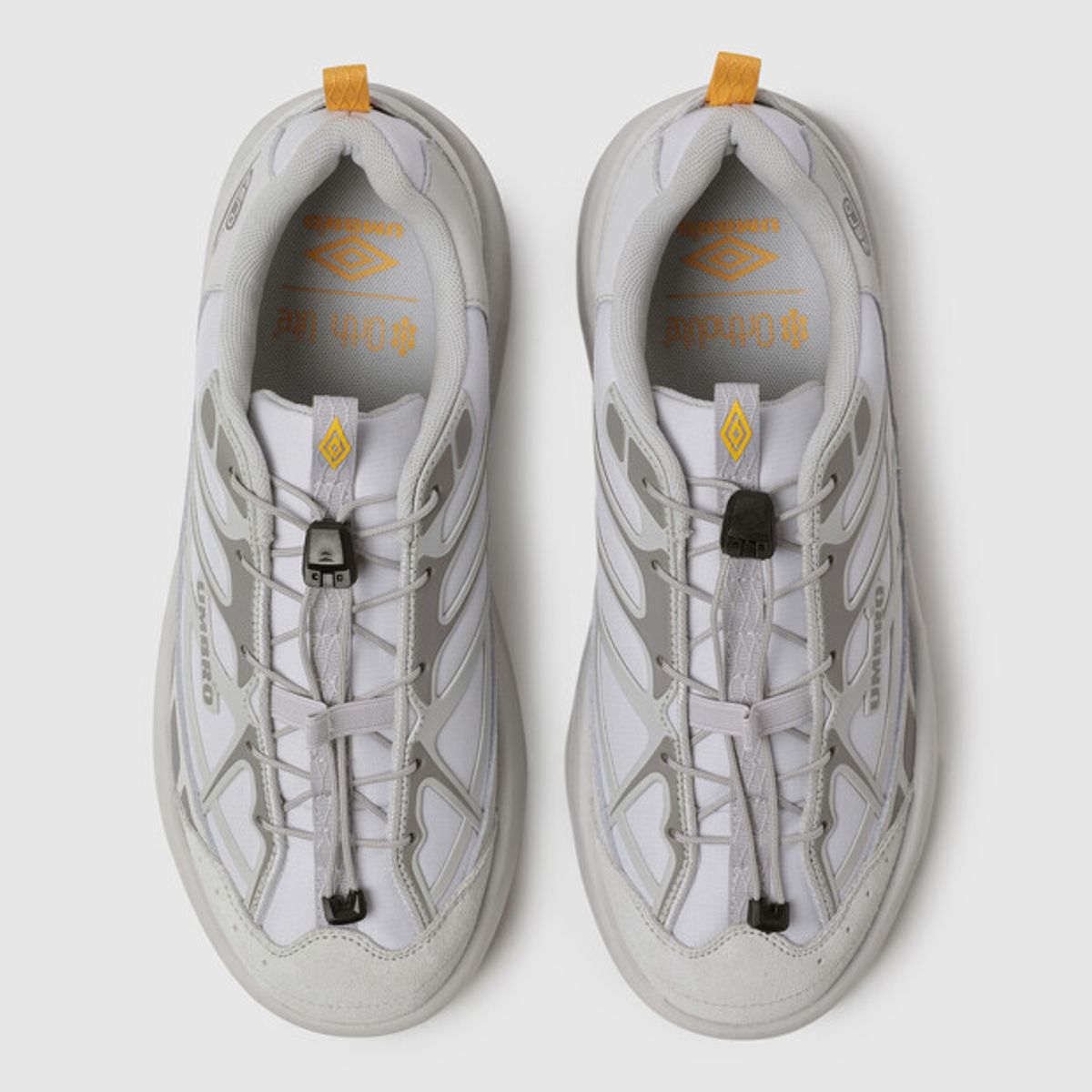 엄브로(UMBRO) HIGH CORE (하이코어) 그레이 UR123CTP13