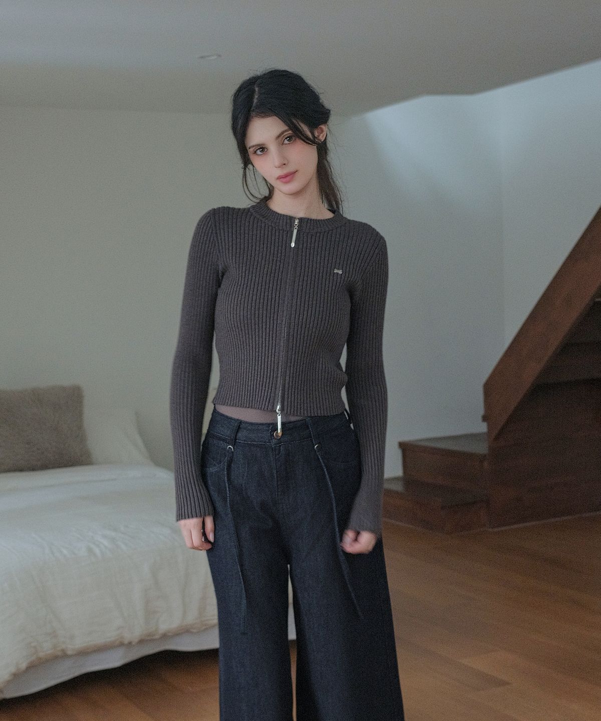 쿨키튼(KOOLKITTEN) Ribbed Cropped Zip-Up Cardigan