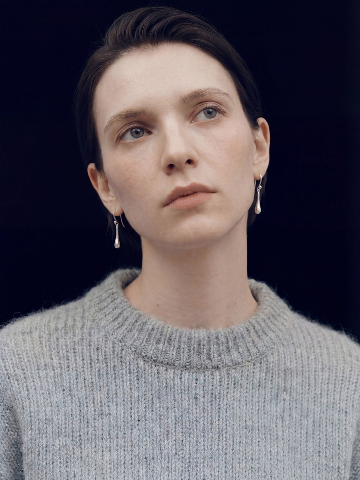 리엔느와르(leeENoir) Drop Hook Earring