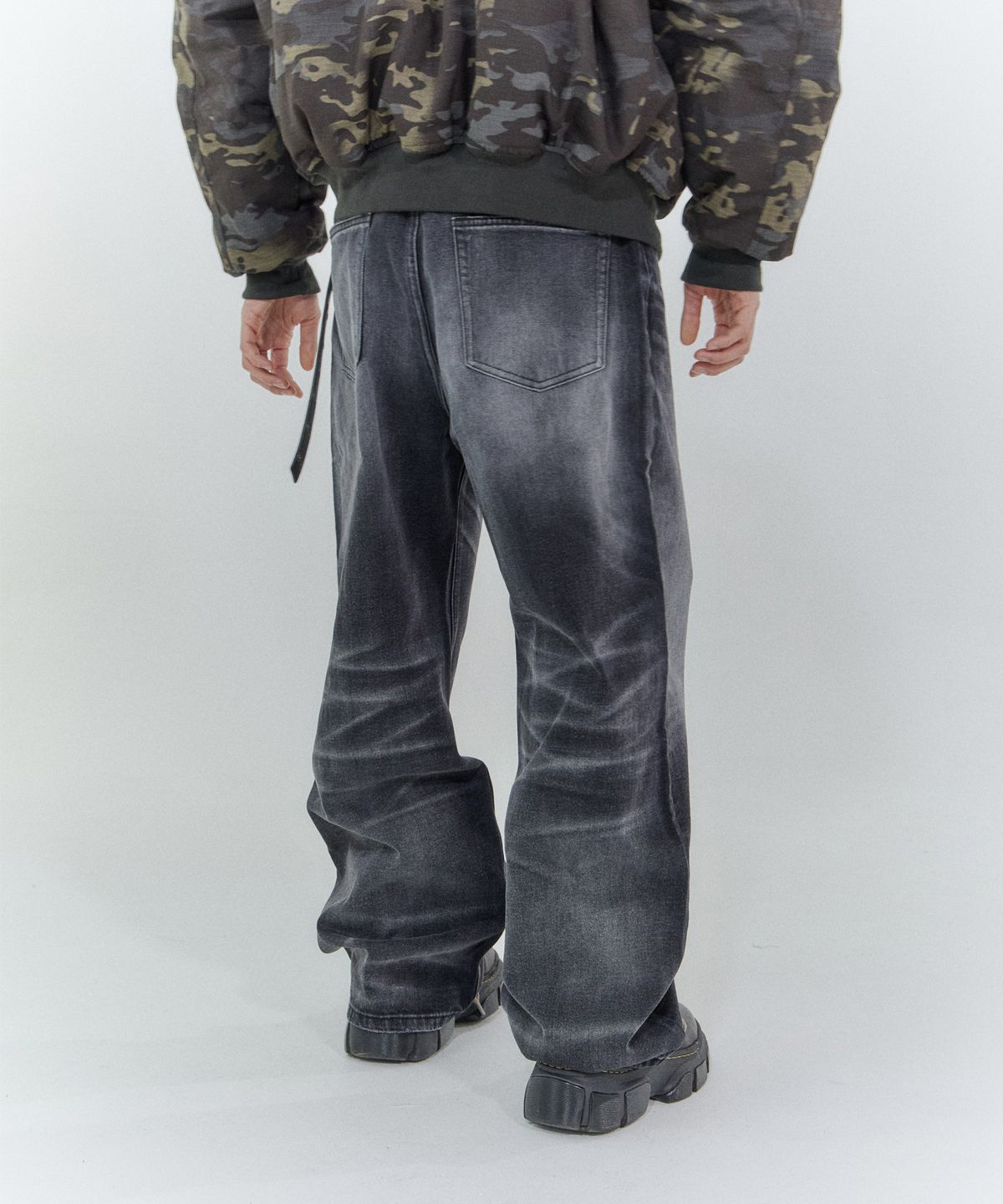 포스센스티브(FORCESENSITIVE) fst wide denim pants (black)