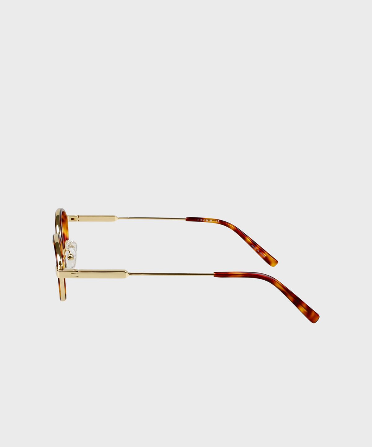 일삼사엠엠(134MM) AKIRA Tortoise