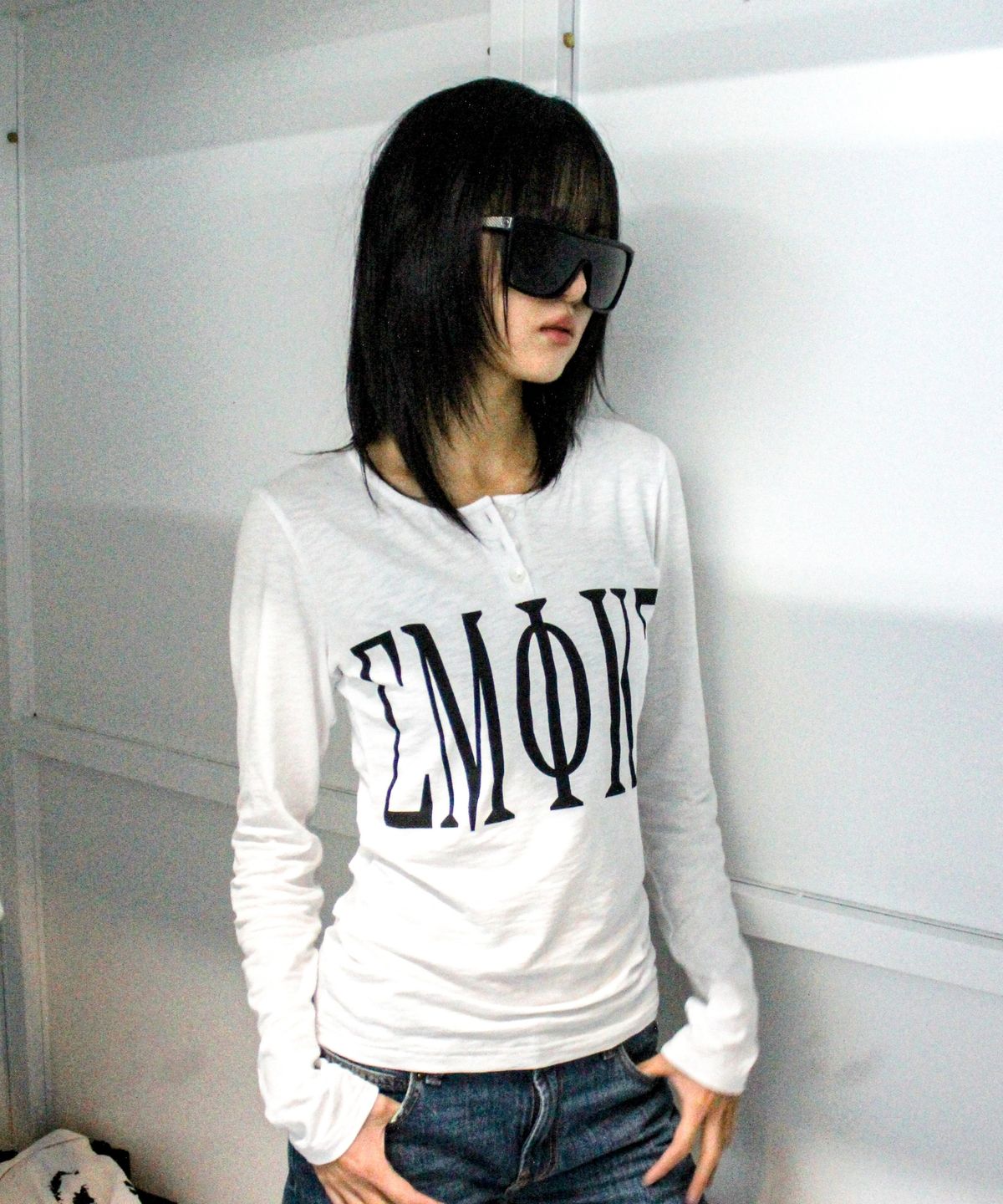 스모크어스타(SMOKEASTAR) SMOKE CODE LONG-SLEEVE (WHITE)