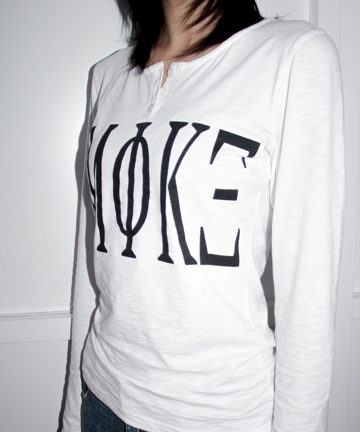 스모크어스타(SMOKEASTAR) SMOKE CODE LONG-SLEEVE (WHITE)