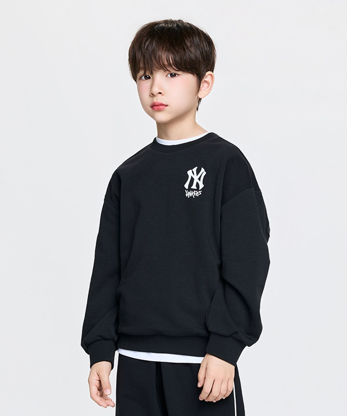 엠엘비 키즈(MLB KIDS) 스트릿 베이직 아트웍 맨투맨 NY (Black)