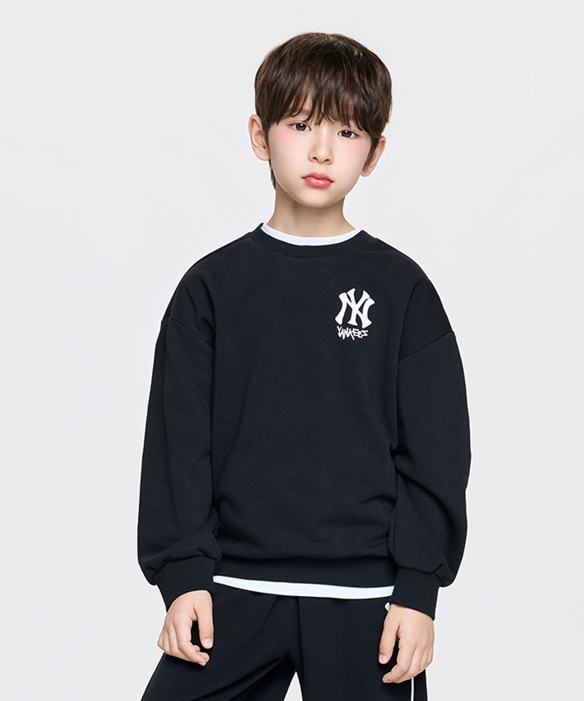 엠엘비 키즈(MLB KIDS) 스트릿 베이직 아트웍 맨투맨 NY (Black)