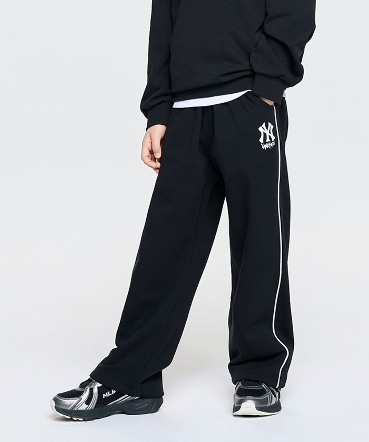 엠엘비 키즈(MLB KIDS) 베이직 컬러배색 스트링 와이드 팬츠 NY (Black)