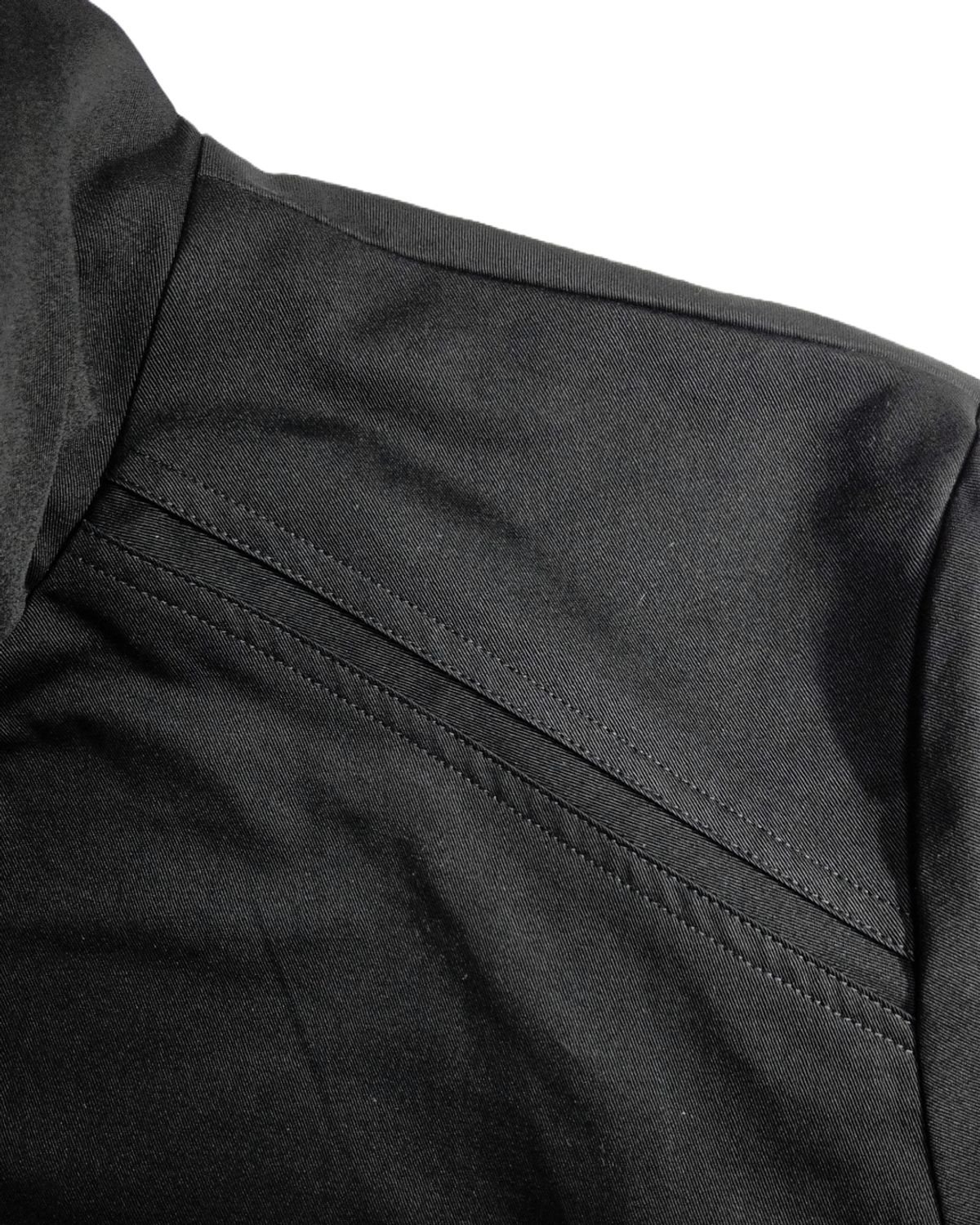 퍼스널오브젝트(PERSONALOBJECT) 이엘 커브드 자켓 블랙