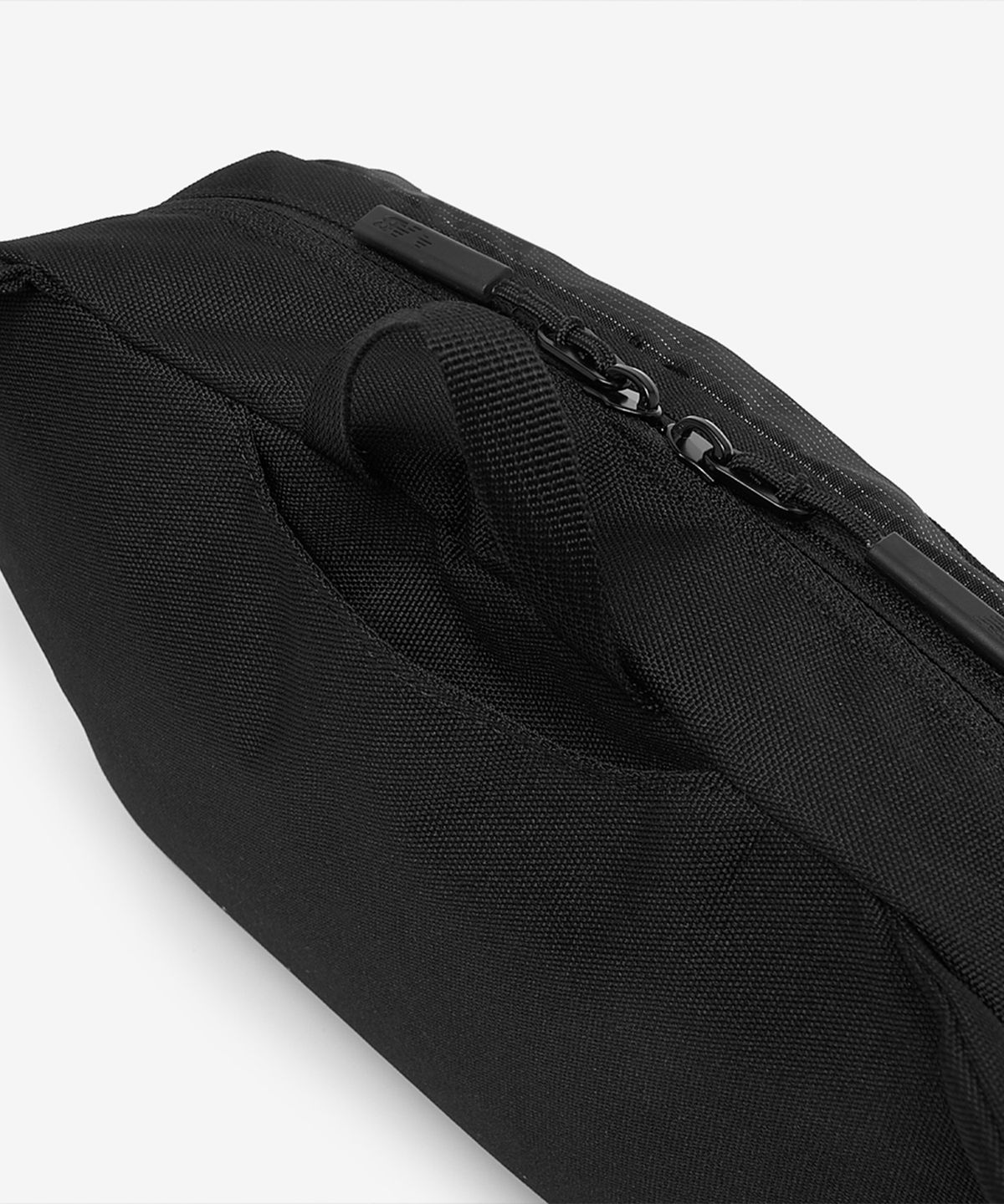뉴발란스(NEW BALANCE) NBGCGS1101 / ESS 립스탑 크로스바디백 (BLACK)