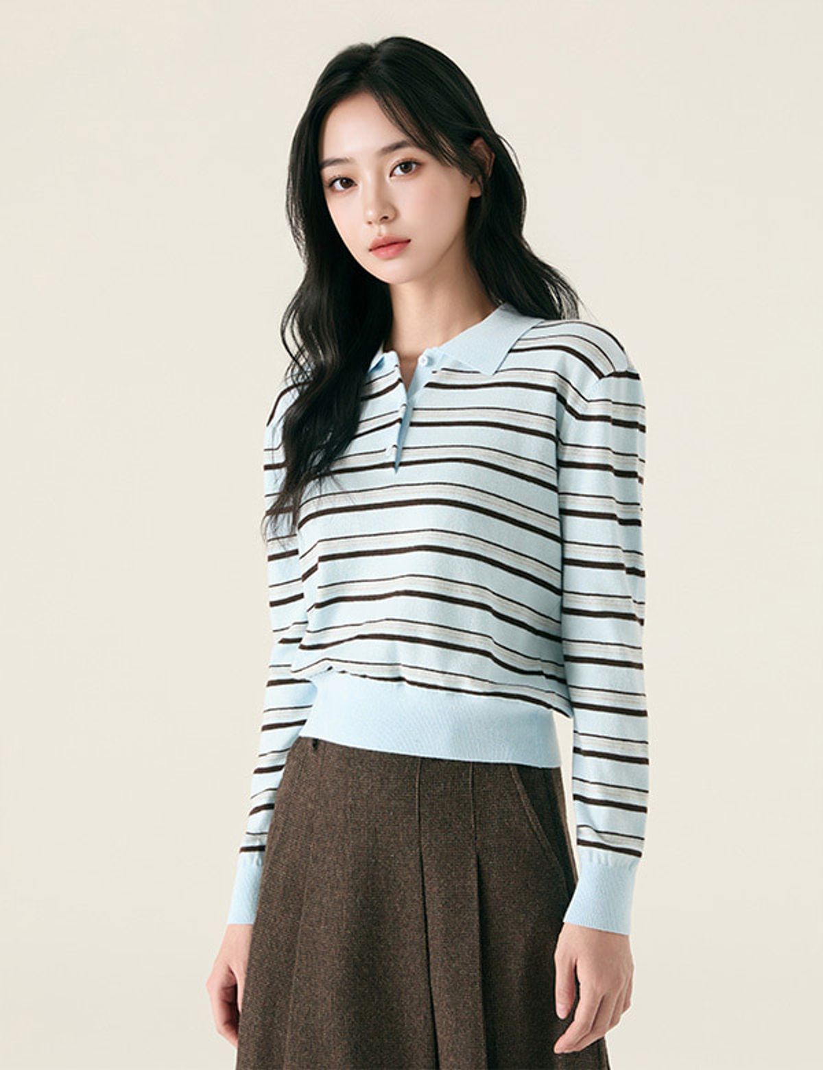 로엠(ROEM) 스트라이프 카라 스웨터_RMKAG12RT1